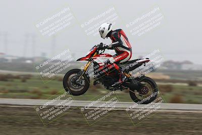 media/Nov-29-2025-TrackDaz (Sat) [[10ae2d9bce]]/A Group/Session 4 (Wheelie Bump)/